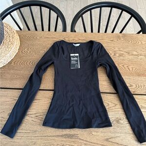 Knix Women's Elegant Black Long Sleeve Tee